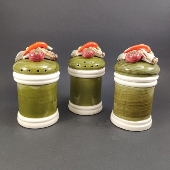 Garden Harvest Shakers Canister Set of 3, MCM Arnart 5th Avenue, 5.75" - Picture 2 of 9